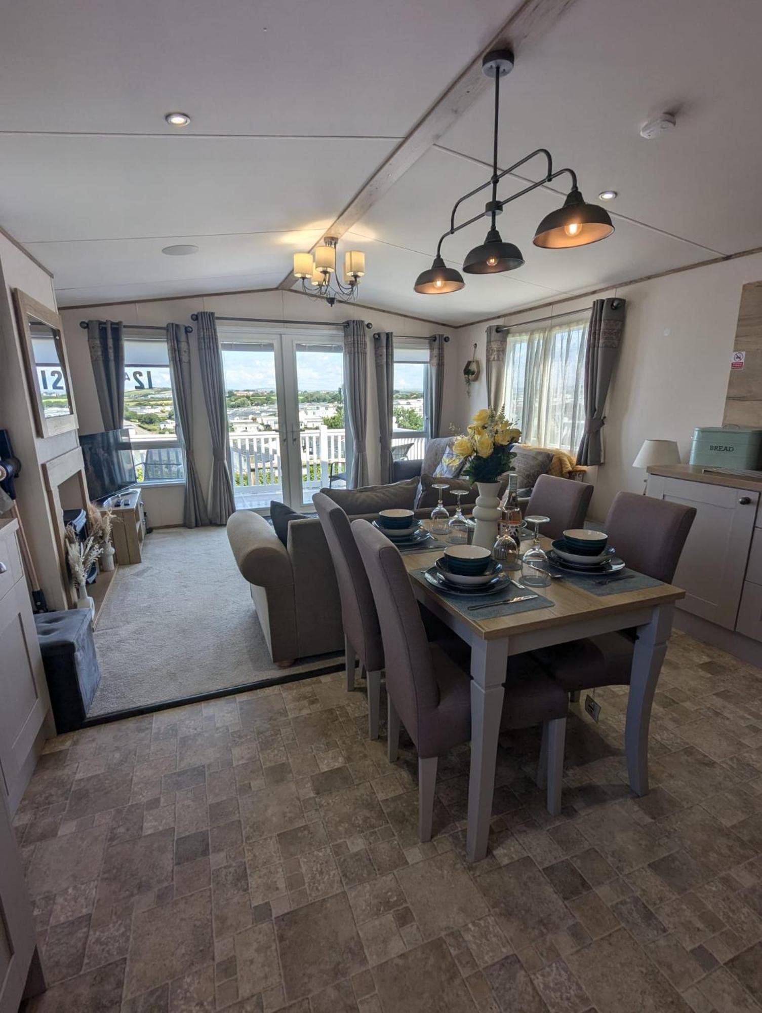 Stunning Caravan With Panoramic Views Weymouth Littlesea Haven Wyke Regis Екстер'єр фото