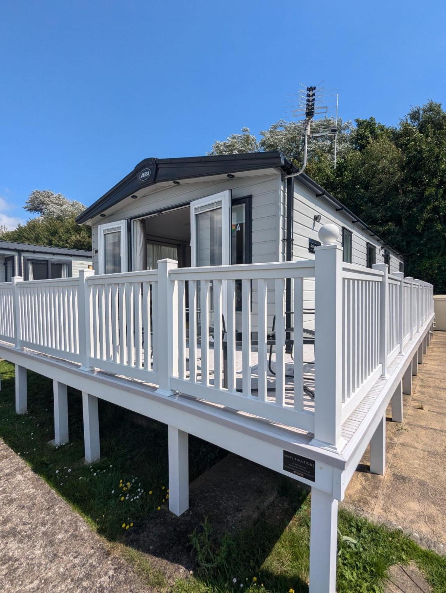 Stunning Caravan With Panoramic Views Weymouth Littlesea Haven Wyke Regis Екстер'єр фото