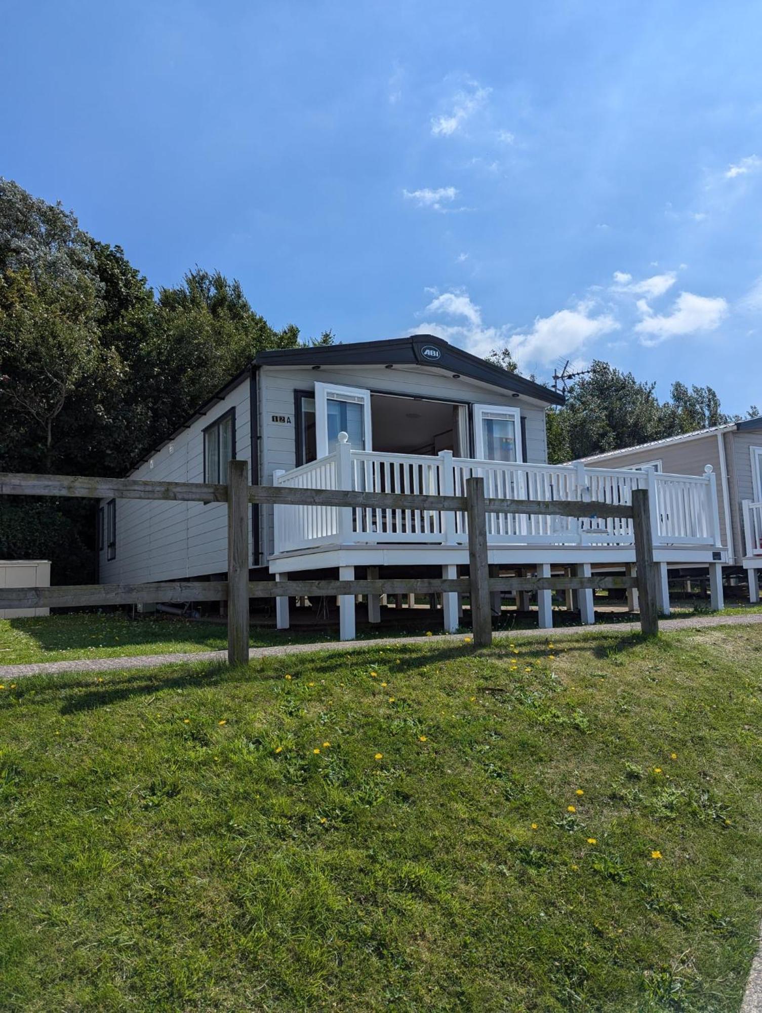 Stunning Caravan With Panoramic Views Weymouth Littlesea Haven Wyke Regis Екстер'єр фото