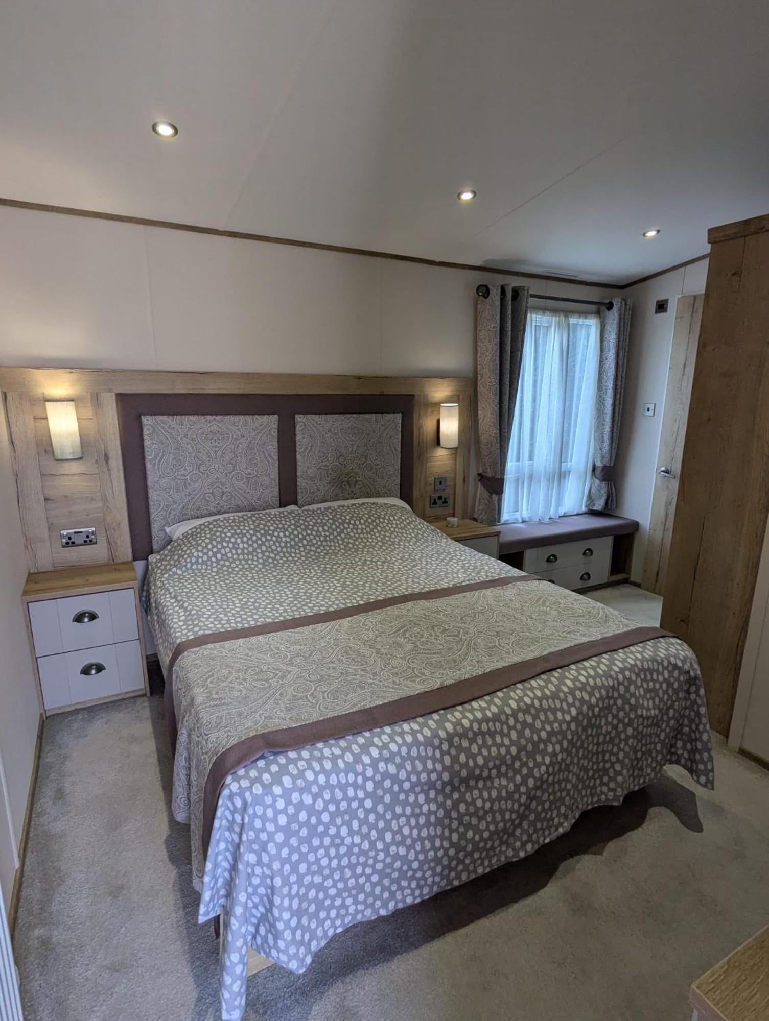 Stunning Caravan With Panoramic Views Weymouth Littlesea Haven Wyke Regis Екстер'єр фото